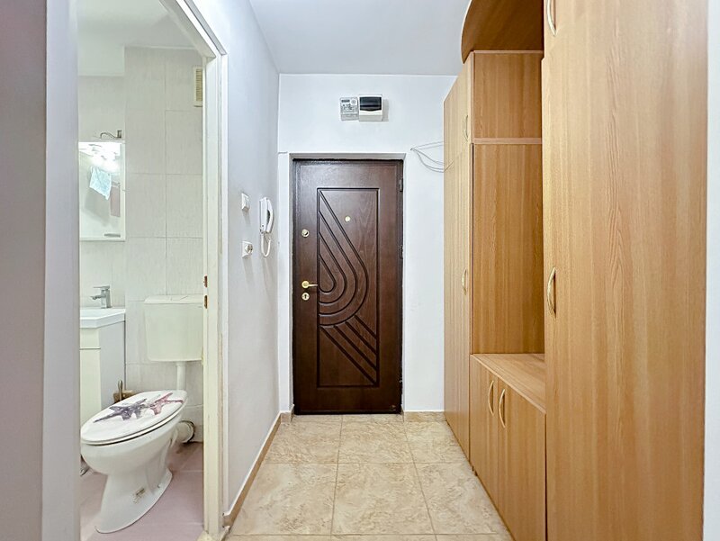 Obor Garsoniera gata de mutat! Metrou Obor la 12 minute. Sos. Colentina 29